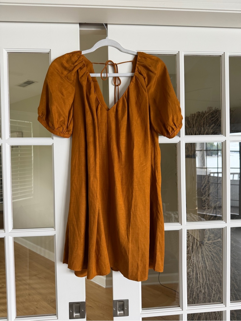 Women's Puff Sleeve V-Neck Mini Dress in pumpkin